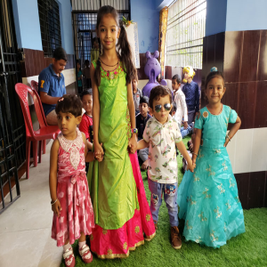FASHION SHOW